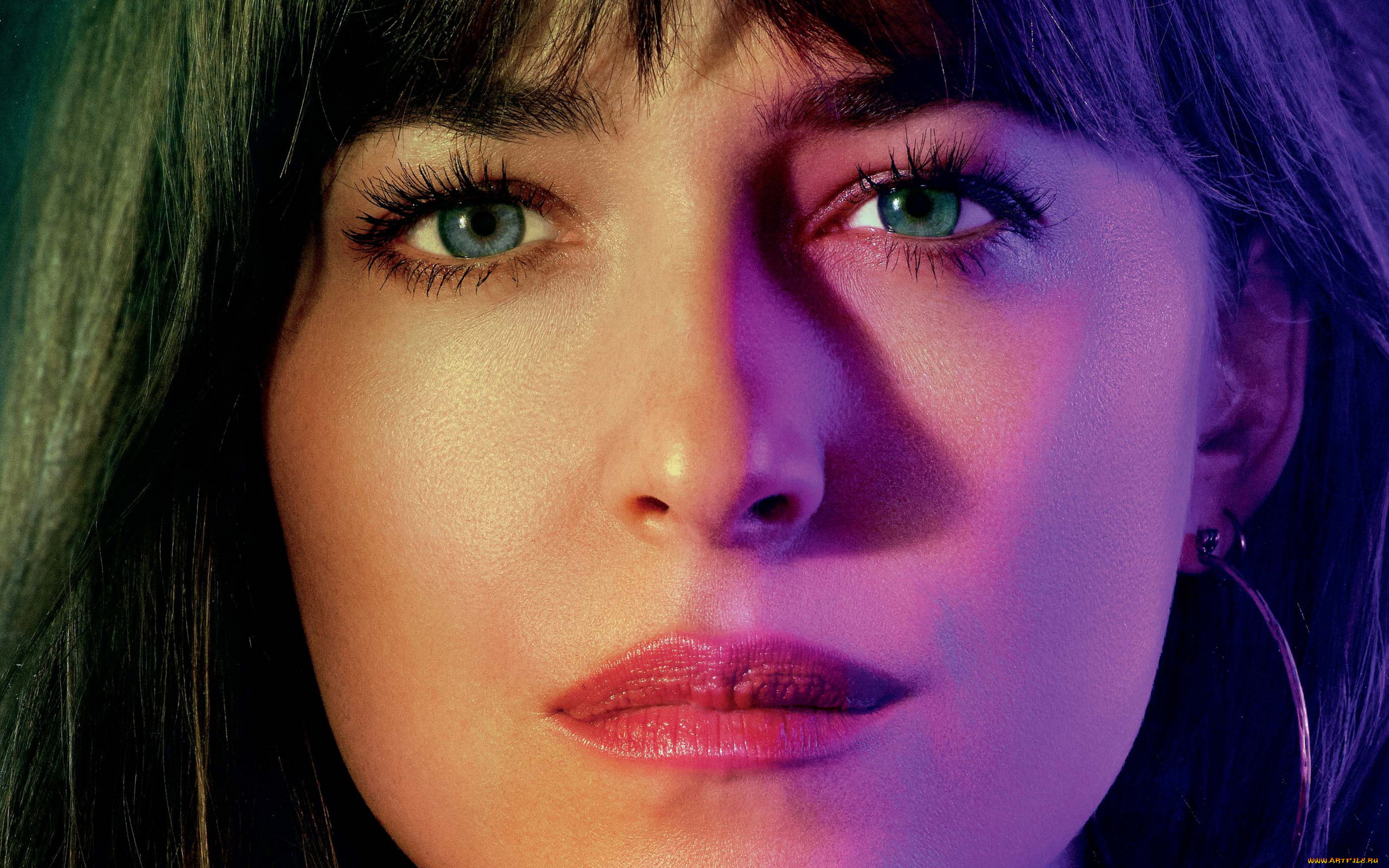  , bad times at the el royale, dakota, johnson